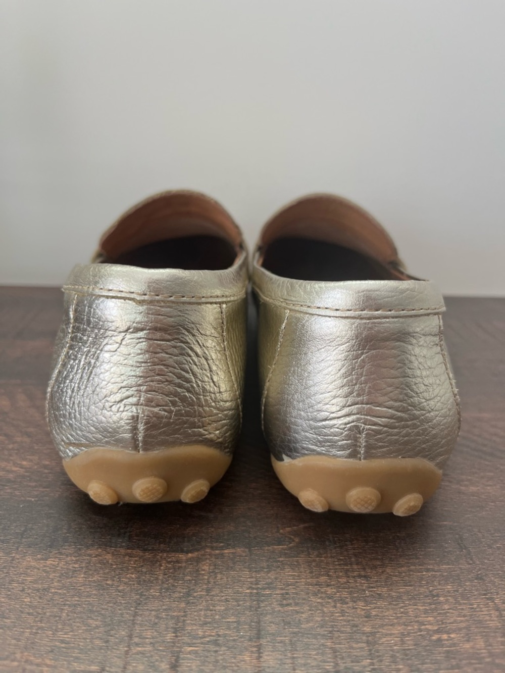 SOFFT Allie Moc Toe Leather Penny Loafer Platino Metallic Gold Sz 8 Comfort - Picture 8 of 9